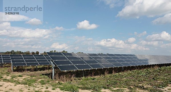 Deutschland  Bayern  Penzing  Solarzellen auf Solaranlage