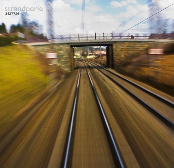 Österreich  Verschwommene Eisenbahnstrecken