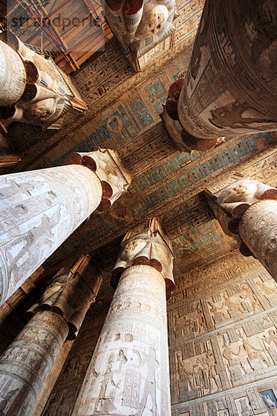 Hypostyle-Halle im Dendera-Tempel Ägypten