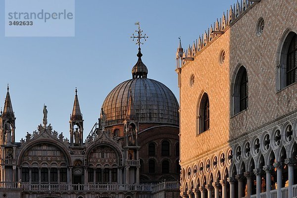 Markusdom und Dogenpalast  Venedig  Italien  Europa