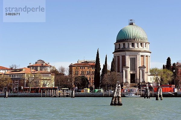 Canale Grande und Santa Maria della Salute  Venedig  Italien  Europa