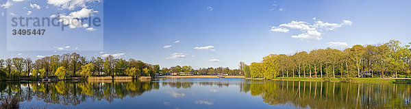 Blick auf das Strandbad Orankesee  Alt-Hohenschönhausen  Berlin  Deutschland