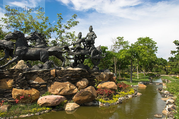 Skulptur von Aditya  Freilichtmuseum Mueang Boran  Thailand