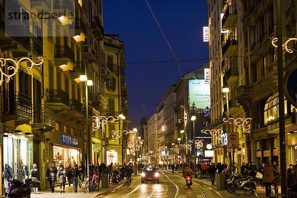 Italien  Lombardei  Mailand  Via Torino zur Weihnachtszeit