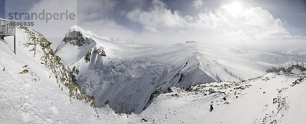 Berglandschaft in Zermatt  Schweiz  Erhöhte Ansicht