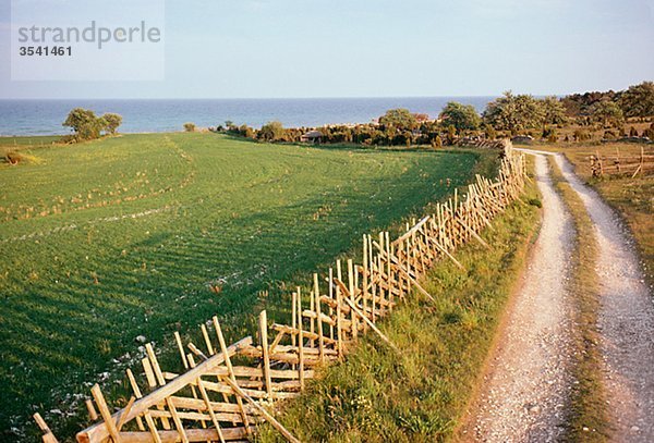 Unbefestigte in landschaftlich