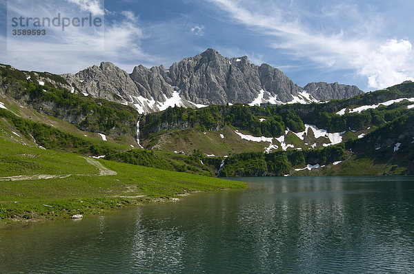 Traualpsee und Steinkarspitze  Naturschutzgebiet Vilsalpsee  Tirol  Österreich  Europa