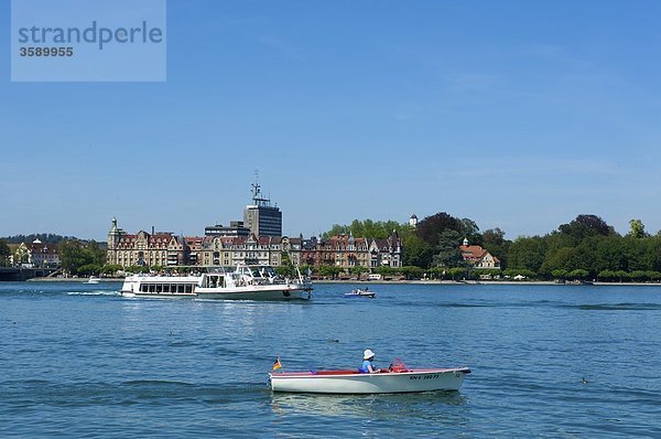 Ausflugsboot im Hafen  Konstanz  Baden-Württemberg  Deutschland  Europa