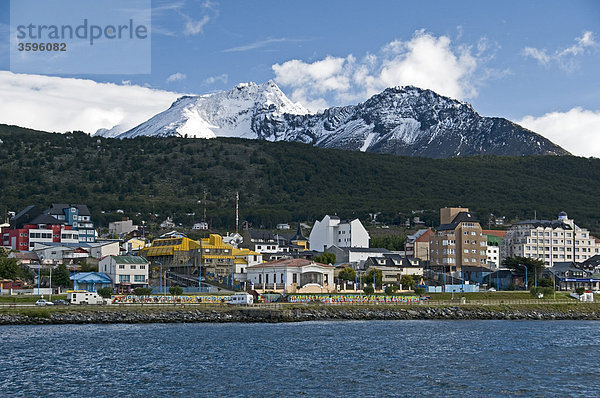 Blick auf Ushuaia  Tierra del Fuego  Argentinien