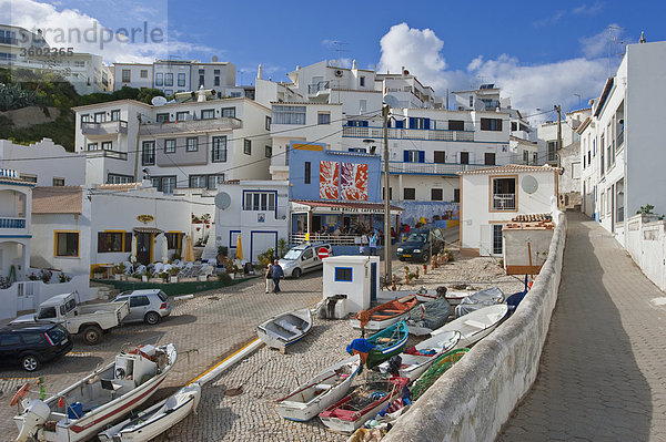 Am Hafen von Burgau  Algarve  Portugal