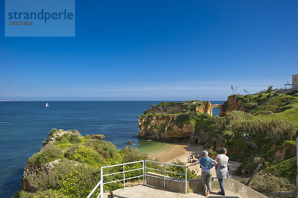 Aussichtsplattform über Praia de Batata  Lagos  Algarve  Portugal