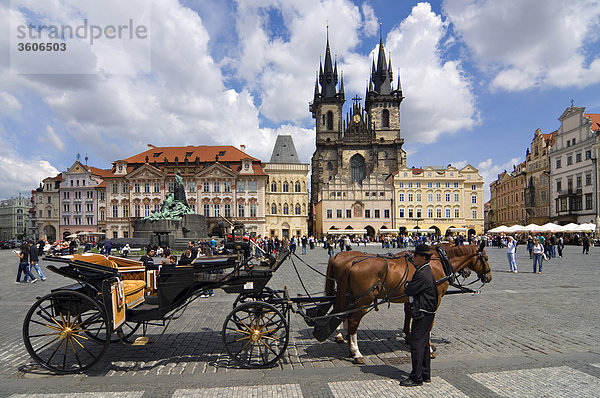 Horse-drawn carriage at the Old Town Square  Prague  Czech Republic