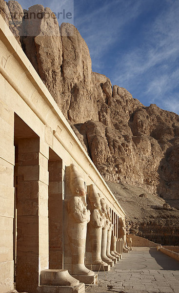 Tempel der Hatschepsut  Luxor  Ägypten  Afrika