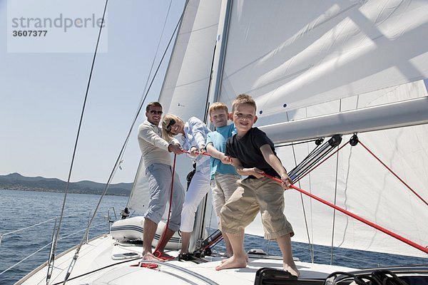 Familien-Zugseil auf der Yacht