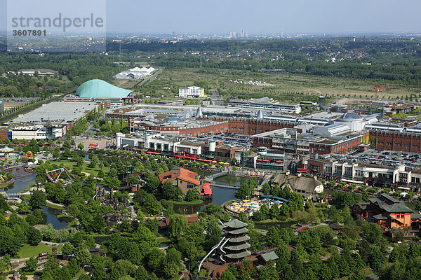 Blick auf Oberhausen mit Neuer Mitte  Ruhrgebiet  Deutschland