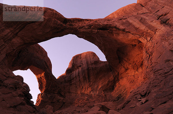 Double Arch  Abschnitt Windows  Arches Nationalpark  in der Nähe von Moab  Utah  USA