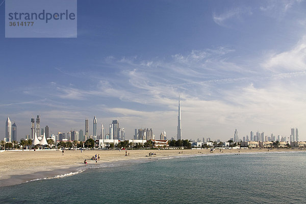 Dubai  Vereinigte Arabische Emirate  Mittlerer Osten  Vereinigte Arabische Emirate  sand Strand  Strand  Strand  Skyline  Blöcke von Wohnungen  Hochhäuser  Travel  Sehenswürdigkeit  Wahrzeichen