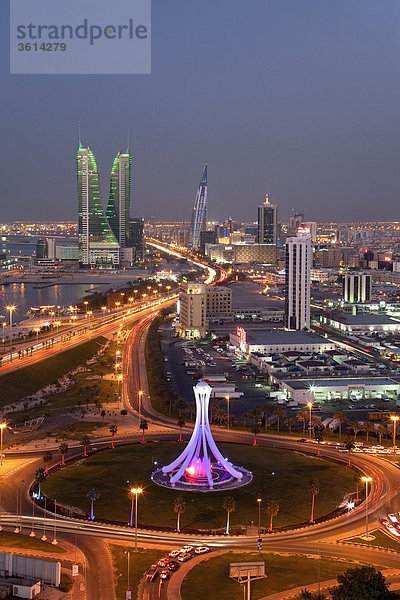 Bahrein  Vereinigte Arabische Emirate  UAE  Street  Verkehr  Spinnerei  Top  Pearl  Reisen  Sehenswürdigkeit  Wahrzeichen