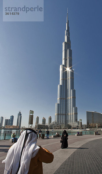 Skyline Skylines Sehenswürdigkeit Vereinigte Arabische Emirate VAE Mensch Menschen Wohnhaus Reise Architektur hoch oben Wohngebiet Naher Osten Dubai modern
