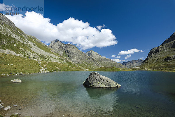 Landschaftlich schön landschaftlich reizvoll Berg Wolke Reise See Alpen Kanton Graubünden Bergsee Schweiz Tourismus