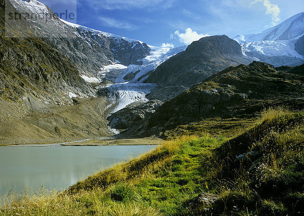 Landschaftlich schön landschaftlich reizvoll Berg Reise See Alpen Kanton Bern Schweiz Tourismus