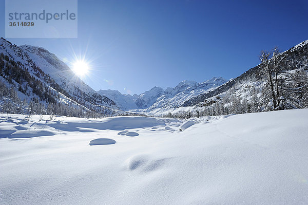 Landschaftlich schön landschaftlich reizvoll Berg Winter Reise Alpen Kanton Graubünden Engadin Schnee Sonne Schweiz Tourismus