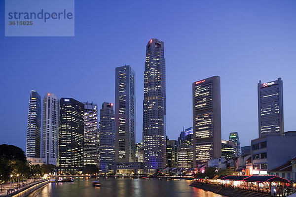 Singapur  Singapur-Fluss und die Skyline Stadt