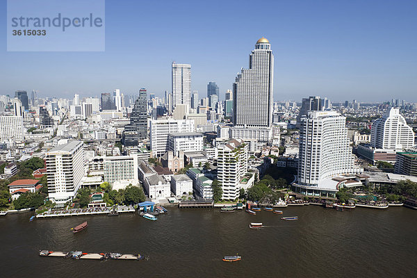 Thailand  Bangkok  Skyline der Stadt und Chao Phraya River