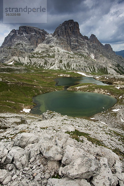 Bödenseen mit Dreischusterspitze  Südtirol  Italien  Europa