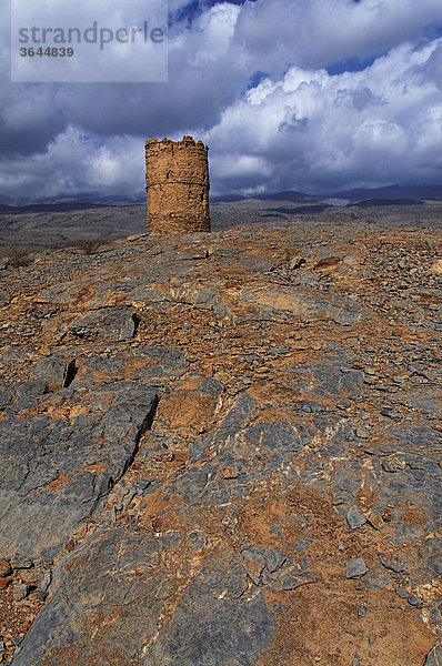 Wachturm bei Al Hamra  Oman  Naher Osten