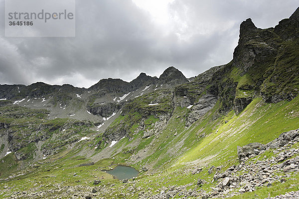 Filzsee und Pfannensee von der Filzscharte aus  Schladminger Tauern  Steiermark  Österreich  Europa