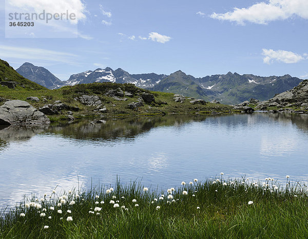 Kleiner See und Berge Richtung Südwest  Schladminger Tauern  Steiermark  Österreich  Europa