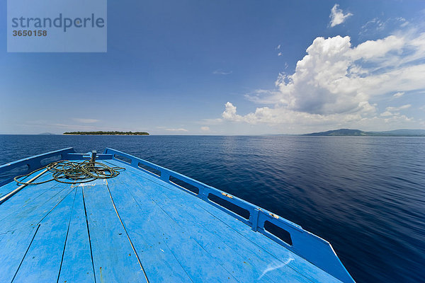 Bug eines Holzbootes  Siladen Insel  Sulawesi  Indonesien  Südostasien