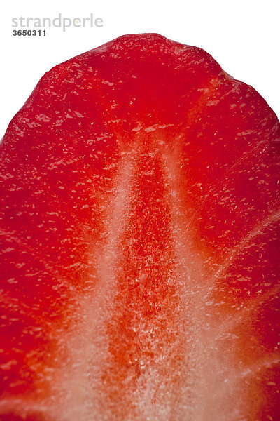 Nahaufnahmer einer aufgeschnittenen Erdbeere
