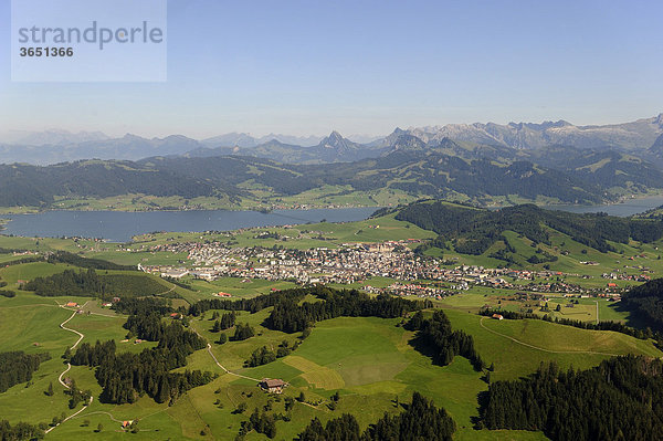 Luftaufnahme  Sihlsee  Kanton Schwyz  Schweiz  Europa
