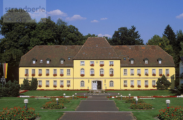 Schloss in Bad Alexandersbad  Fichtelgebirge  Oberfranken  Franken  Bayern  Deutschland  Europa