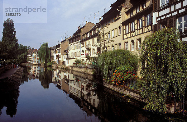 Gerberviertel  La Petite France  Fluss Ill  Straßburg  Strasbourg  Bas-Rhin  Elsass  Alsace  Frankreich  Europa
