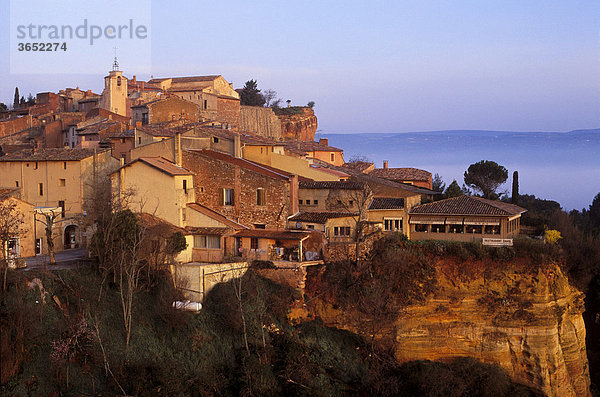 Stadt Roussillon  Vaucluse  Provence-Alpes-CÙte díAzur  Frankreich  Europa