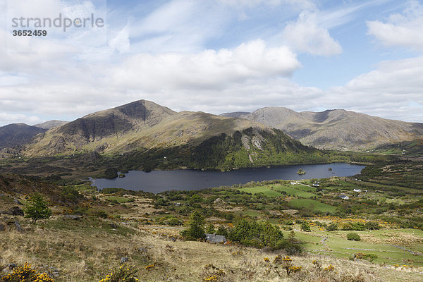 Glenmore Lake  Blick vom Healy Pass  Beara Halbinsel  County Kerry  Irland  Britische Inseln  Europa