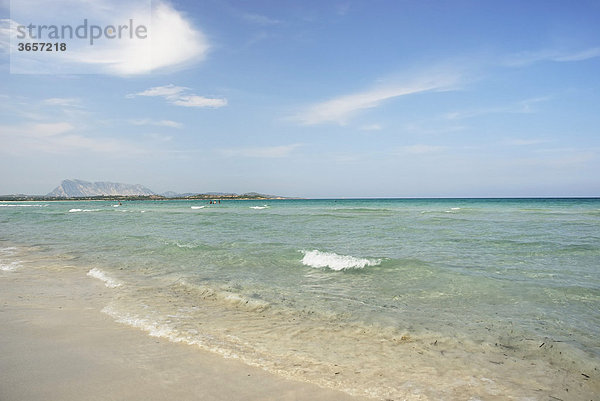 Sandstrand mit türkis grünem Wasser  La Cinta  Sardinien  Italien  Europa