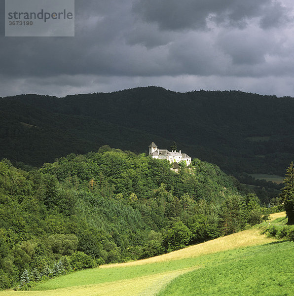 Oberranna Bezirk Krems Niederösterreich Burg ursprünglich aus dem Anfang des 12. Jh.