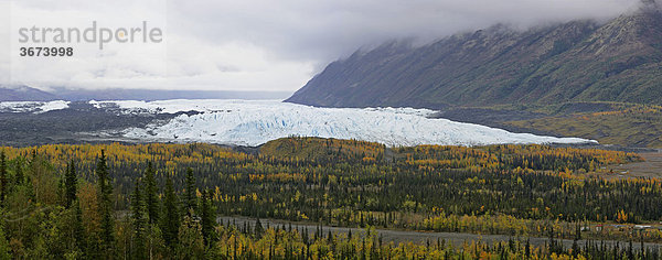 Herbstliche Landschaft un der Matanuska Gletscher Alaska USA