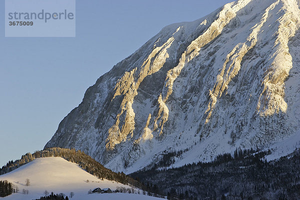 Teil des Grimming im Abendlicht Krungl Steiermark Österreich