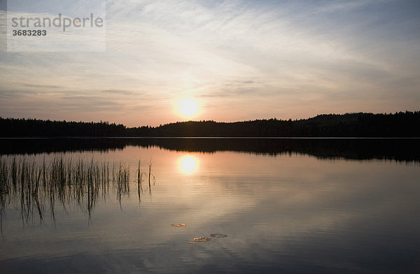 Sonnenuntergang über einem See