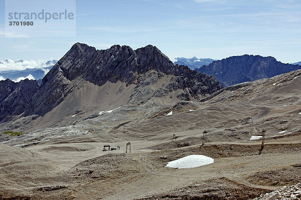 Skilifte  Zugspitzplatt  Zugspitze  Wettersteingebirge  Bayern  Deutschland  Europa