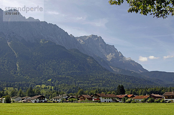 Grainau  Zugspitze  Zugspitzmassiv  Bayern  Deutschland  Europa