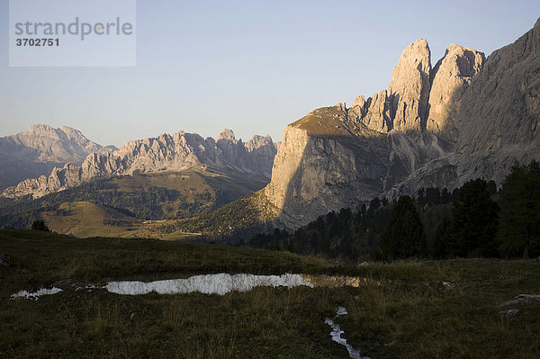 Türme in der Sella-Gruppe  Blickrichtung Grödner-Joch  Grödner Tal  Dolomiten  Südtirol  Italien  Europa