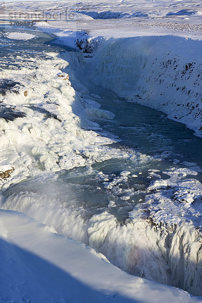 Wasserfall Gullfoss im Winter  Island  Europa