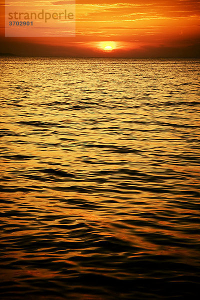 Sonnenuntergang in Zadar  Dalmatien  Kroatien  Europa