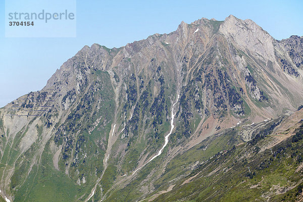 Blick vom Pic du Midi de Bigorre  Pyrenäen  Frankreich  Europa